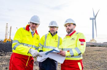 SGN CEO Mark Wild OBE (centre) with Altrad Babcock Executive Vice President of Operations Andy Colquhoun (left) and Altrad Babcock Hydrogen Development Lead Stephen Cunniffe (right).